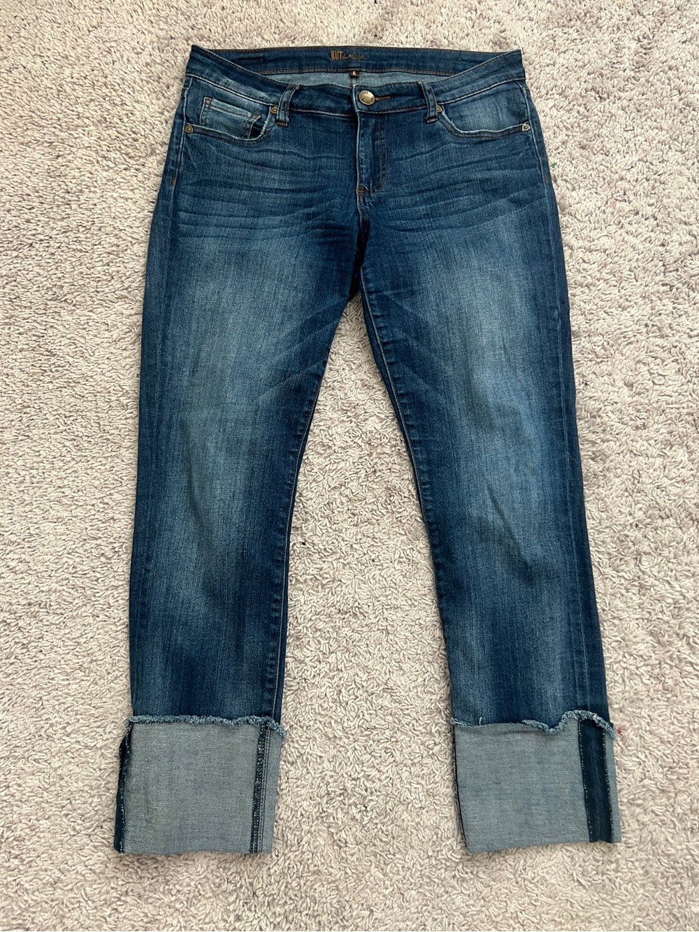 Kut from the Kloth "Amy" Crop Straight Leg Size 6 Cuffed